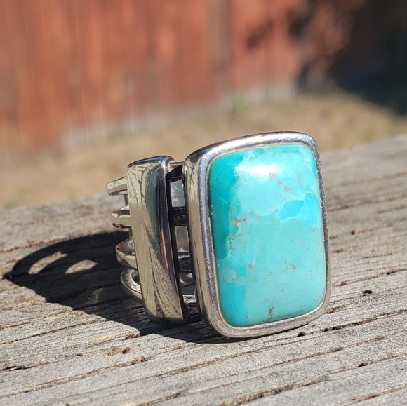 RESERVED Turquoise Heavy Sterling Silver Signed Ring Sz 8. 18 Grams - Picture 2 of 9